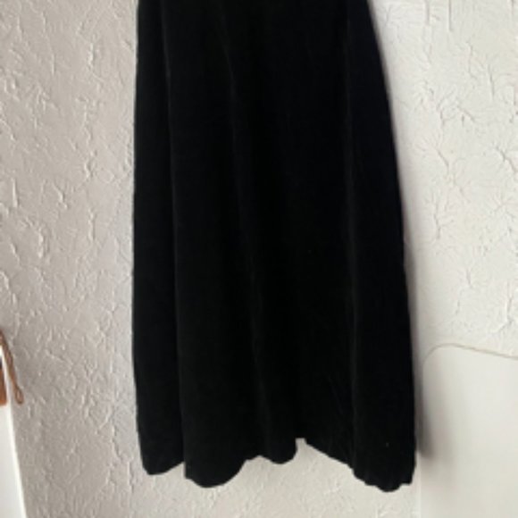 Vintage Quad Black Cape - Picture 5 of 5